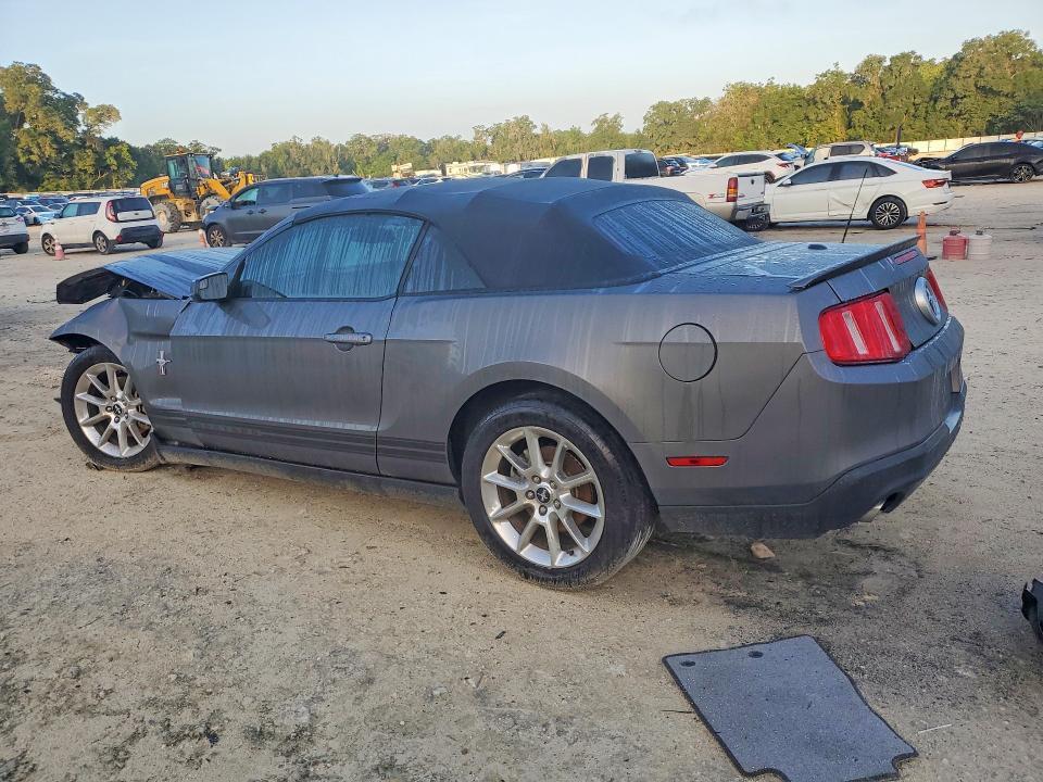2011 FORD MUSTANG — Фото 2 из 13