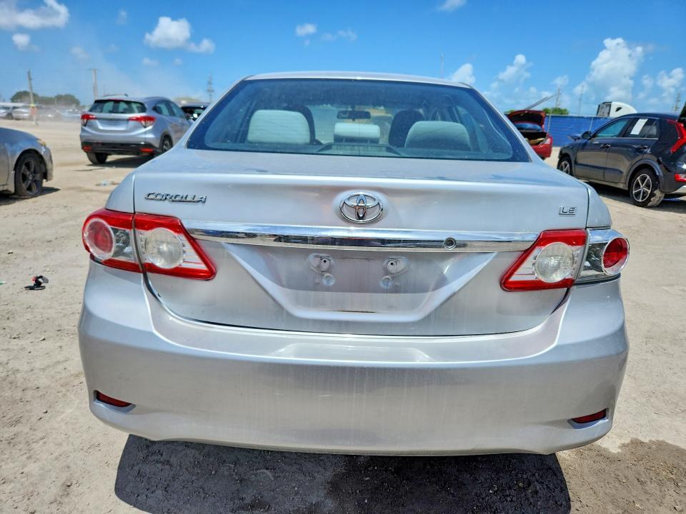 2011 TOYOTA COROLLA LE — Фото 6 из 12