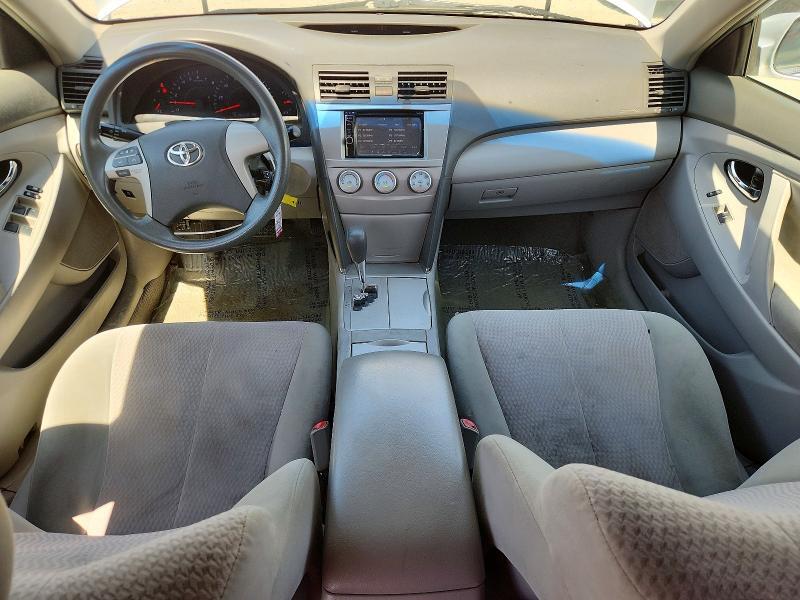 2011 TOYOTA CAMRY LE — Фото 8 из 13