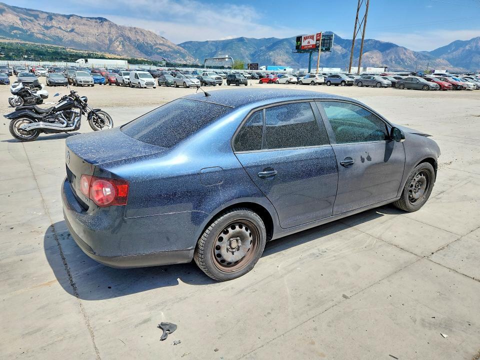 2010 VOLKSWAGEN JETTA S — Фото 3 из 13