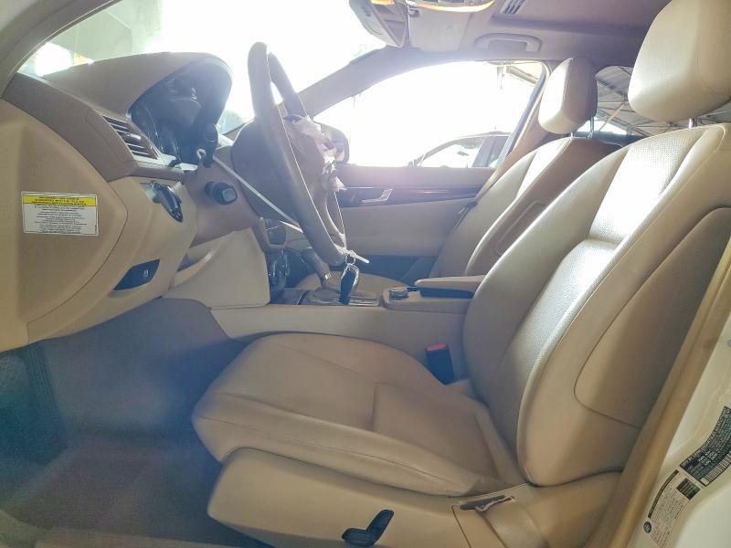 2008 MERCEDES-BENZ C 300 — Фото 7 из 12