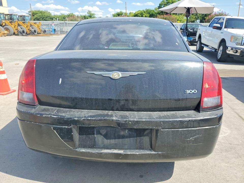 2006 CHRYSLER 300 — Фото 6 из 12