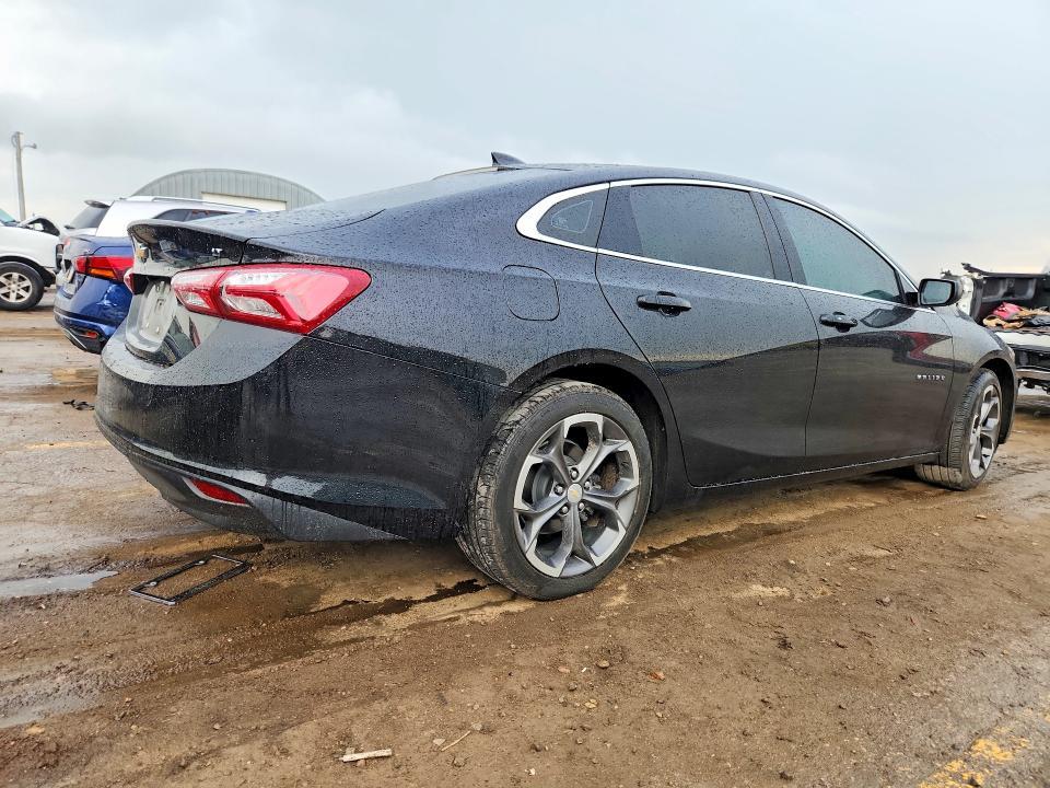 2022 CHEVROLET MALIBU LT — Фото 3 из 12