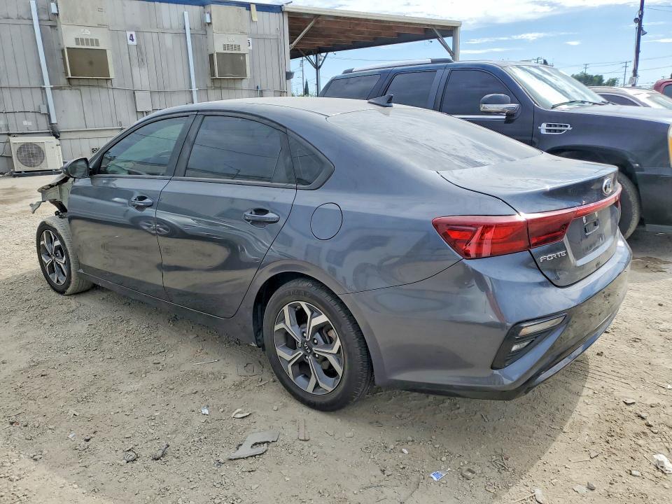 2020 KIA FORTE LXS — Фото 2 из 12