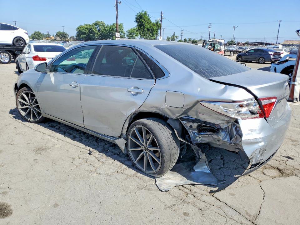 2017 TOYOTA CAMRY LE — Фото 2 из 12