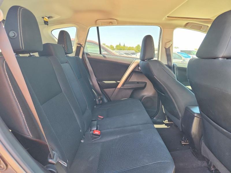 2015 TOYOTA RAV4 XLE — Фото 10 из 12