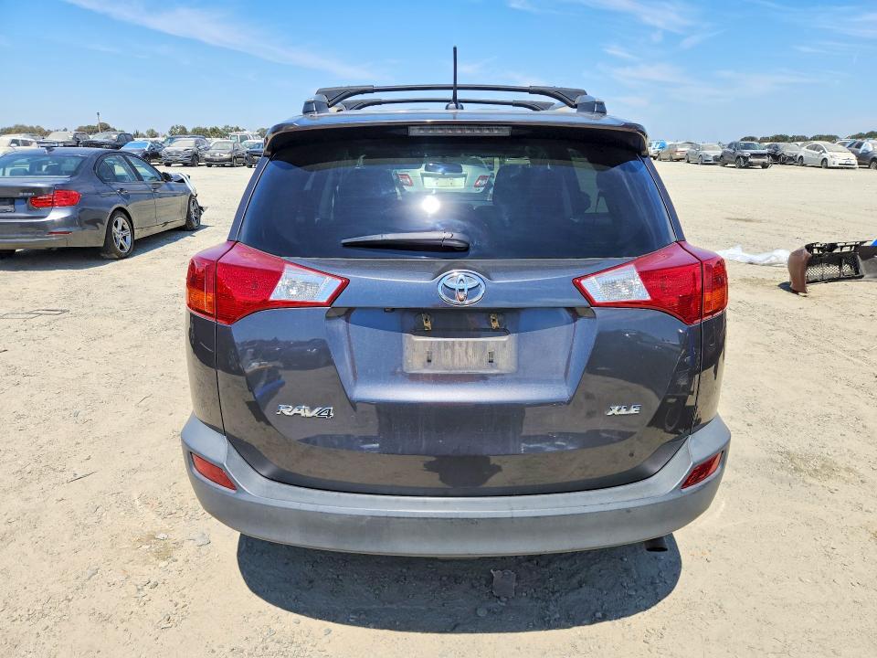 2015 TOYOTA RAV4 XLE — Фото 6 из 12