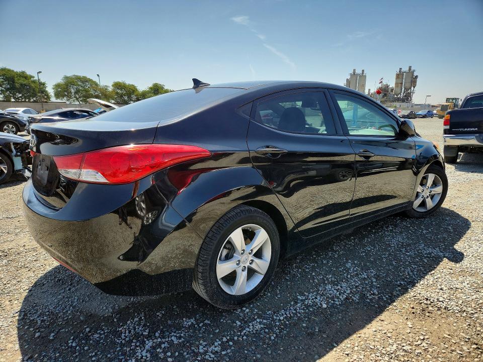 5NPDH4AE1DH292357 2013 HYUNDAI ELANTRA photo no. 3