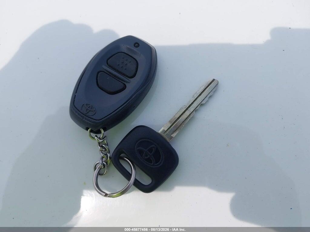 1NXBR12E7YZ392441 2000 TOYOTA COROLLA photo no. 11