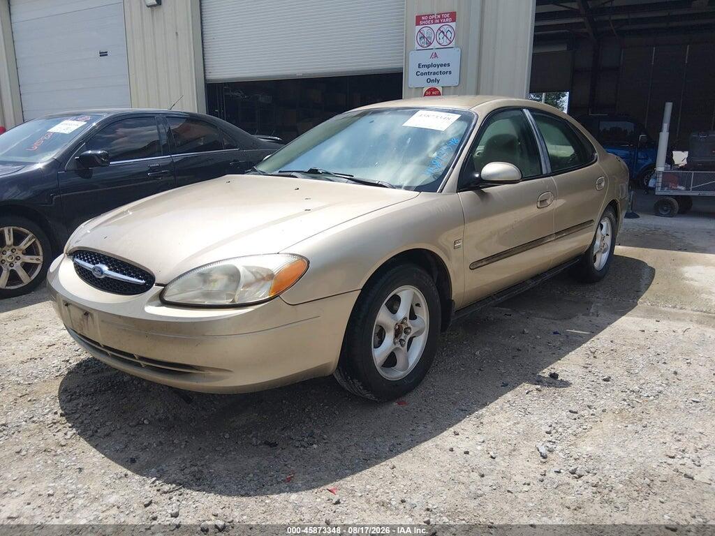 1FAFP55S7YA130267 2000 FORD TAURUS photo no. 2