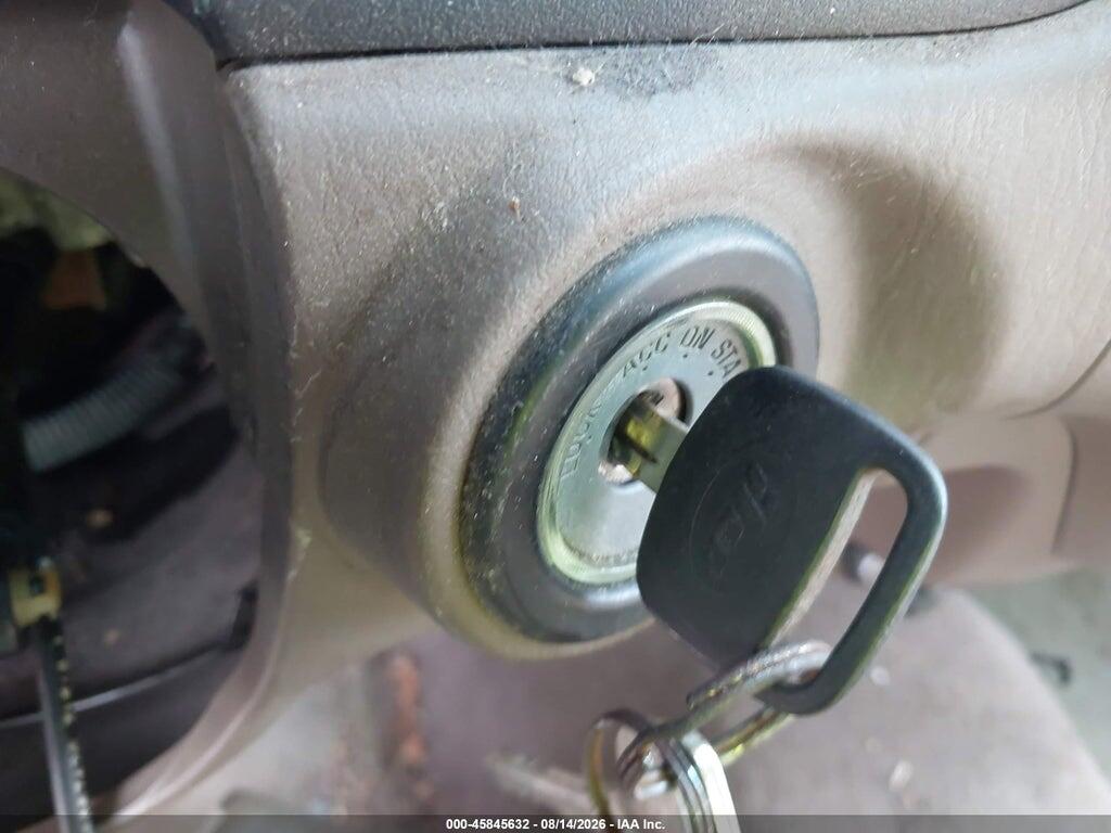 5TBBT4815YS091319 2000 TOYOTA TUNDRA photo no. 11