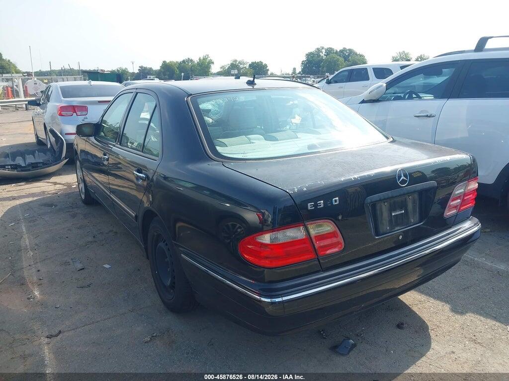 WDBJF65J02B483423 2002 MERCEDES-BENZ E 320 photo no. 3