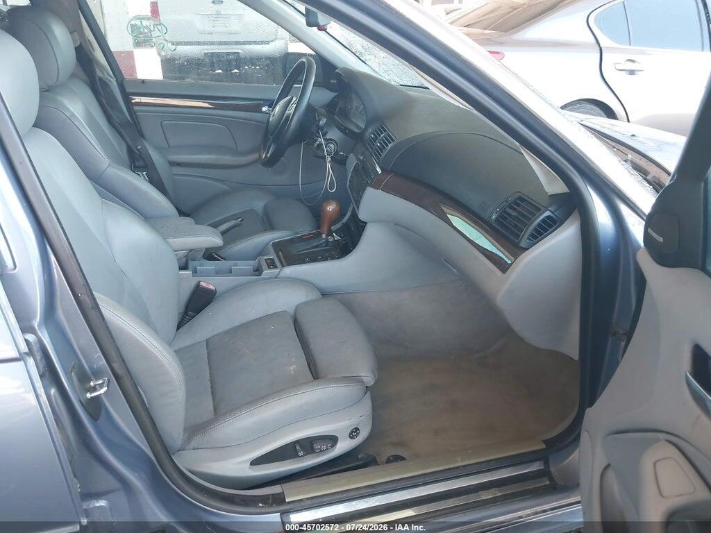 WBAEV53473KM29340 2003 BMW 330I photo no. 5