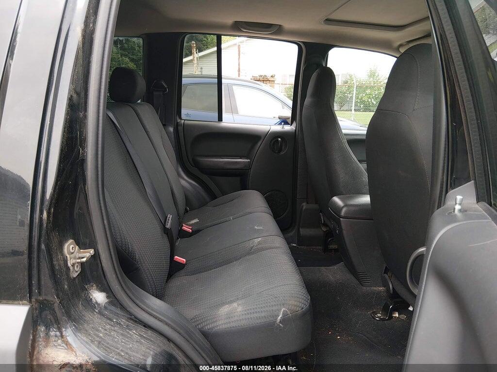 1J4GL48K63W660722 2003 JEEP LIBERTY photo no. 8