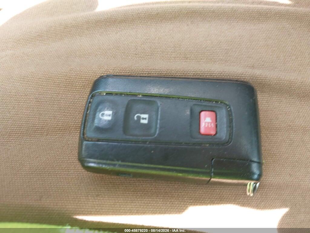 JTDKB20UX40055532 2004 TOYOTA PRIUS photo no. 11