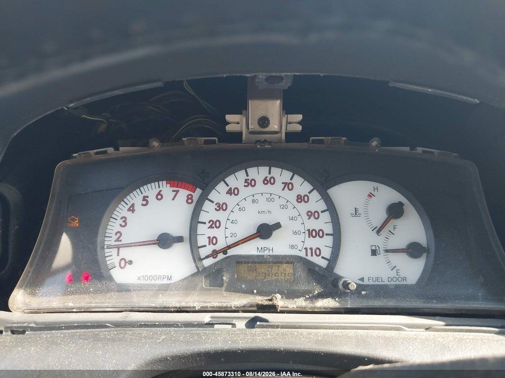 2T1BR32E44C251527 2004 TOYOTA COROLLA photo no. 7