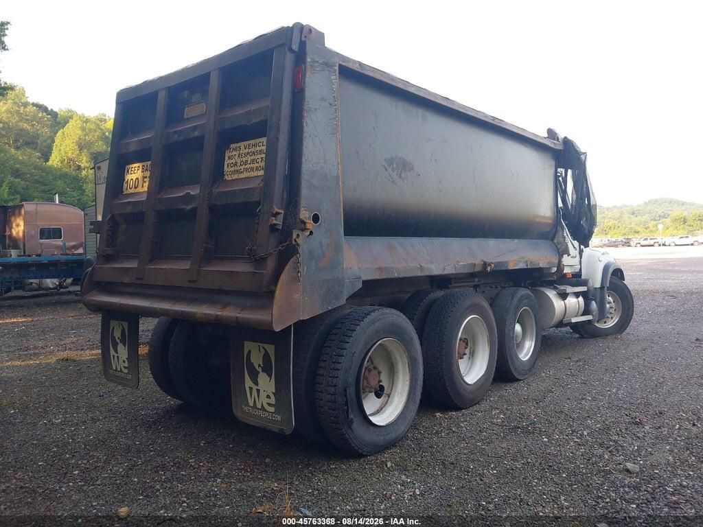 1M2AG11C64M013313 2004 MACK 700 photo no. 4