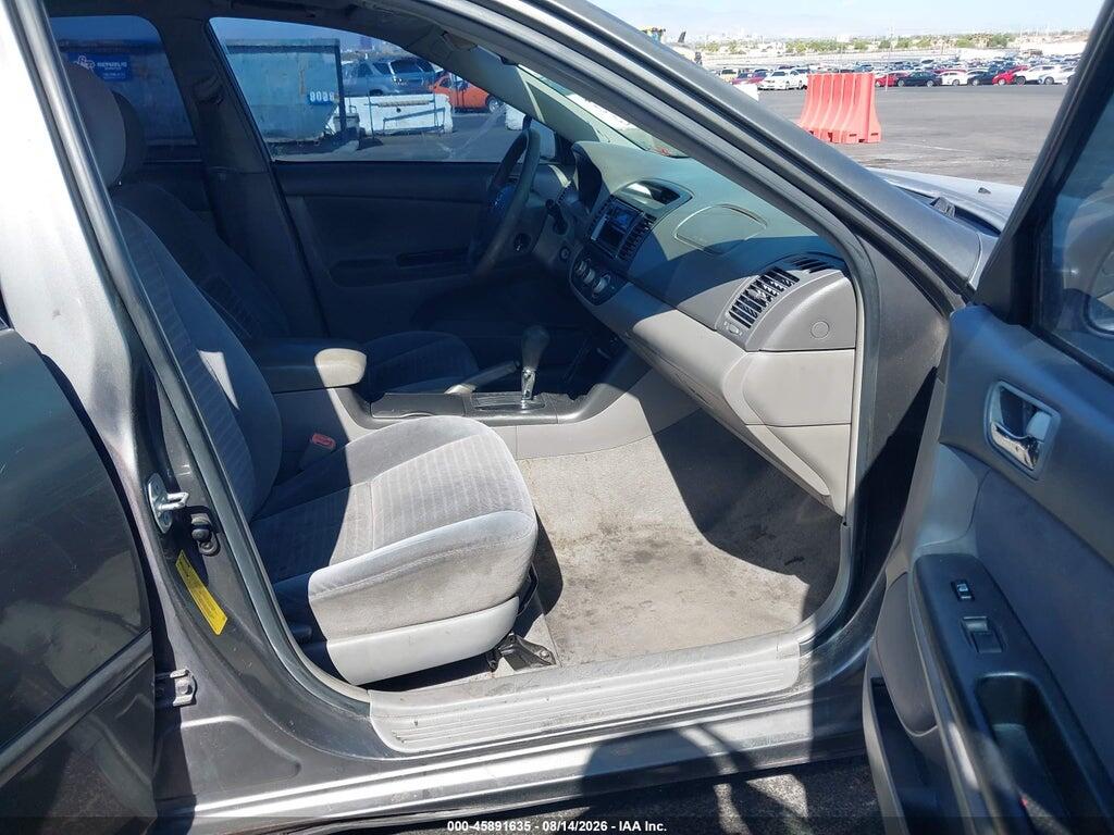 4T1BF30K75U610080 2005 TOYOTA CAMRY photo no. 5