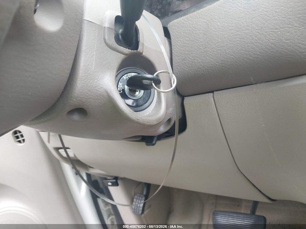 KNDUP132656764231 2005 KIA SEDONA photo no. 11