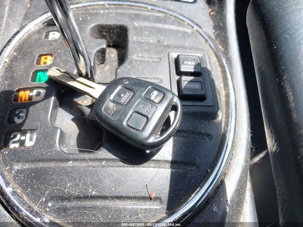 JTHBD192450100826 2005 LEXUS IS 300 photo no. 11