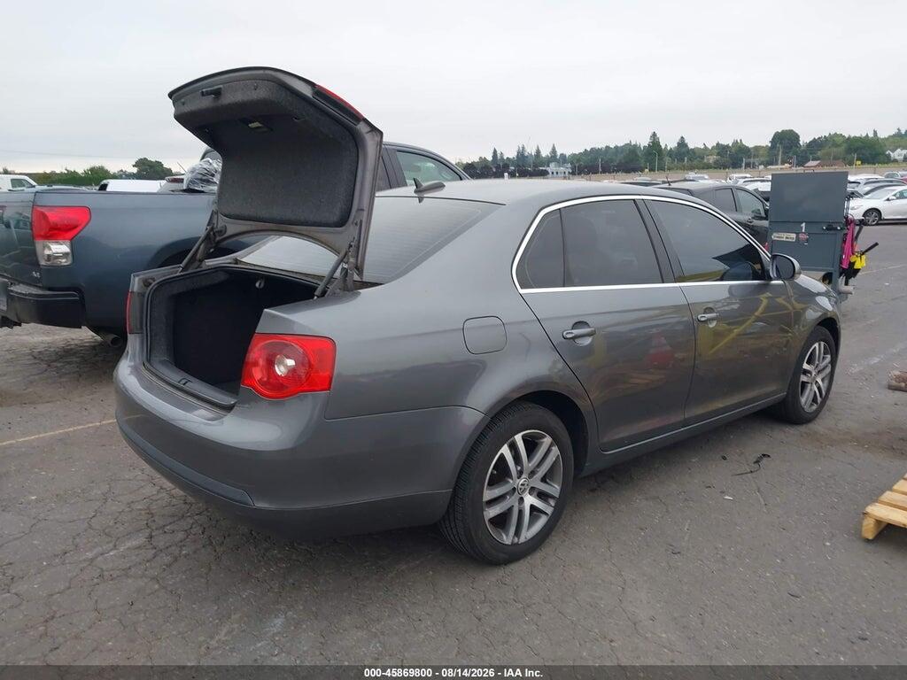 3VWSG71K05M638229 2005 VOLKSWAGEN JETTA photo no. 4