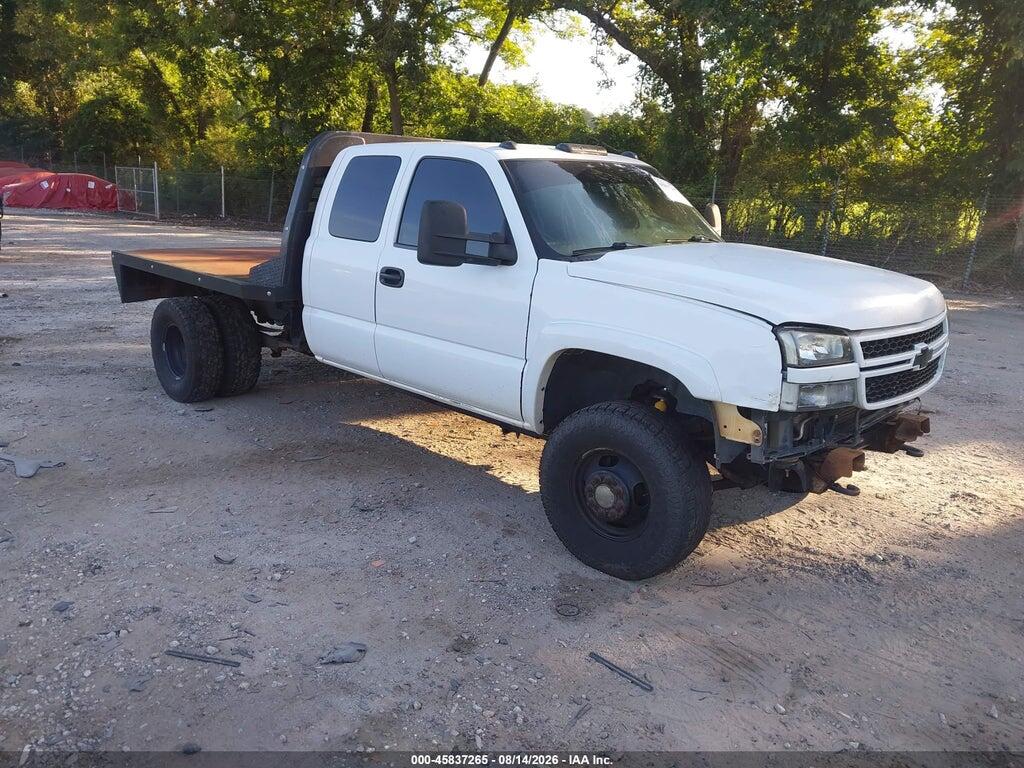 2005 CHEVROLET SILVERADO 3500 CHASSIS 1GBJK39225E269443