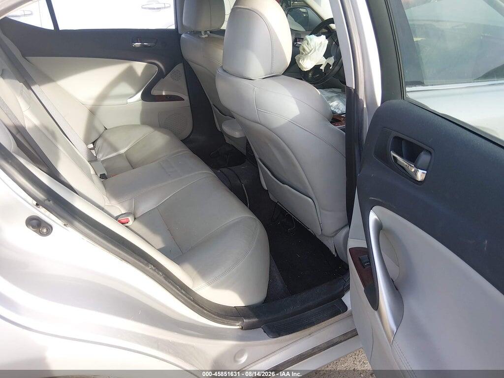 JTHBK262175038114 2007 LEXUS IS 250 photo no. 8