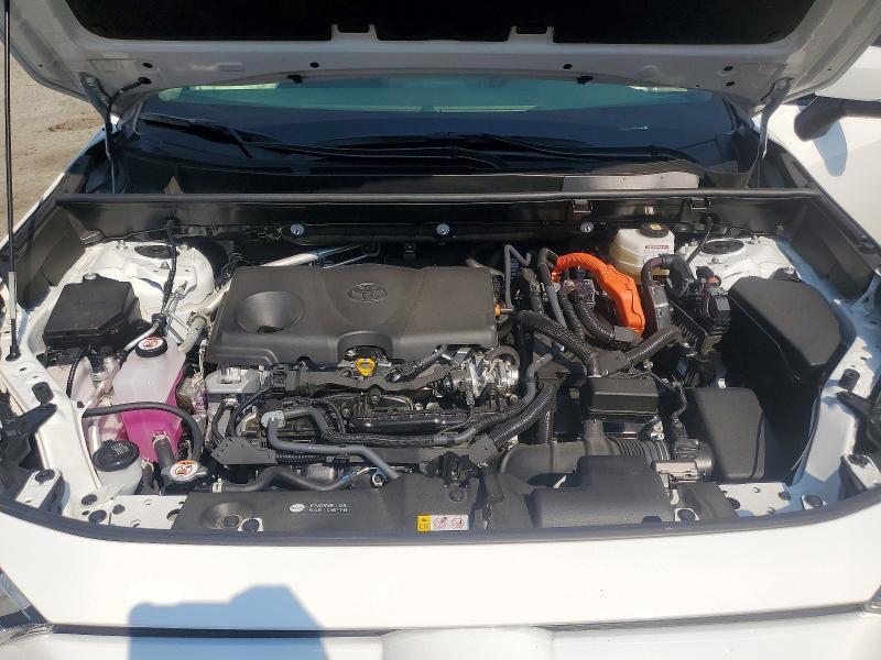 2025 TOYOTA RAV4 HYBRID XLE — Фото 12 из 13