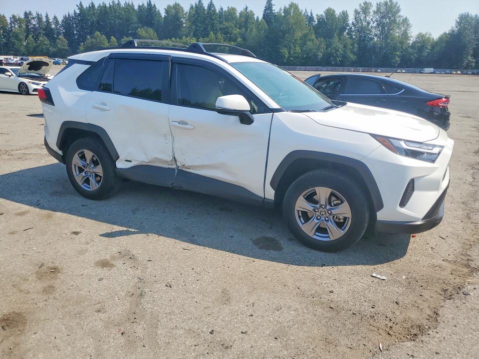 2025 TOYOTA RAV4 HYBRID XLE — Фото 4 из 13