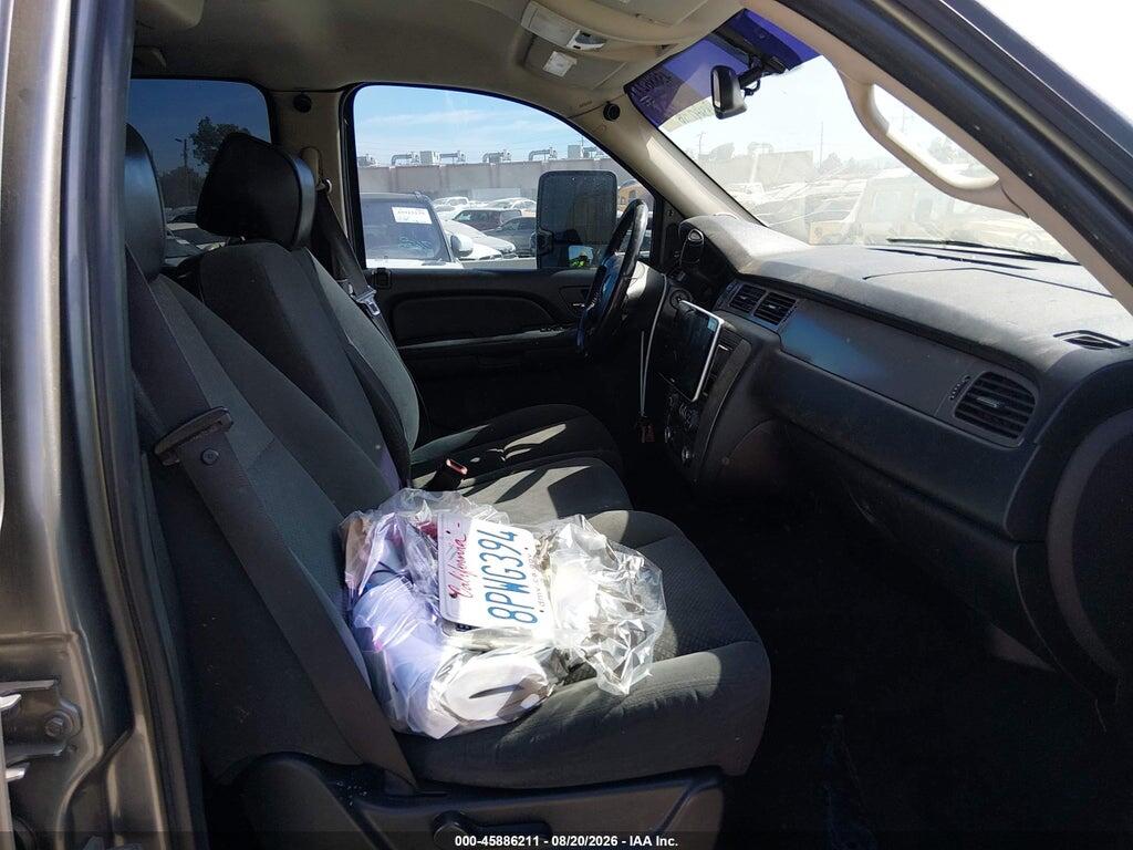 3GNFC16038G207804 2008 CHEVROLET SUBURBAN 1500 photo no. 5