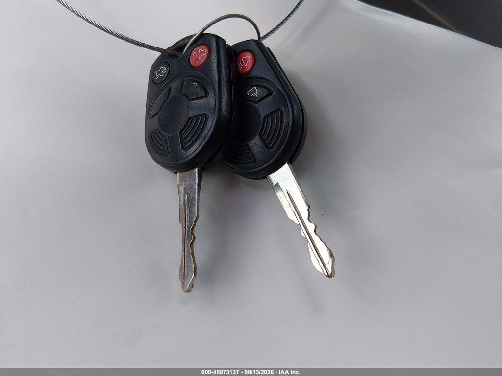 1FMCU03148KB75465 2008 FORD ESCAPE photo no. 11