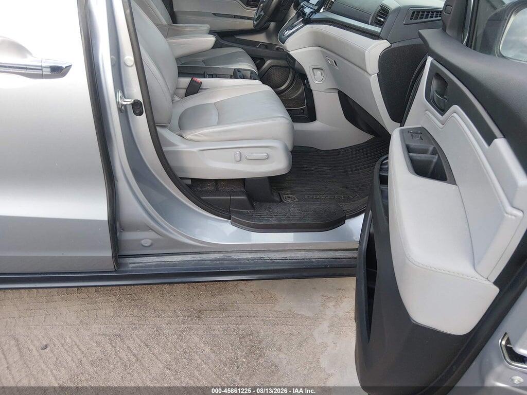 5FNRL6H77JB043787 2018 HONDA ODYSSEY photo no. 5