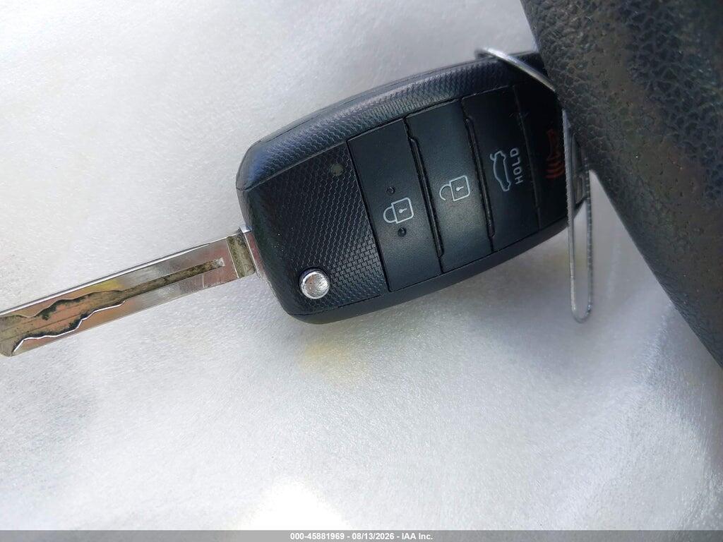 KNADM4A39G6000895 2016 KIA RIO photo no. 11