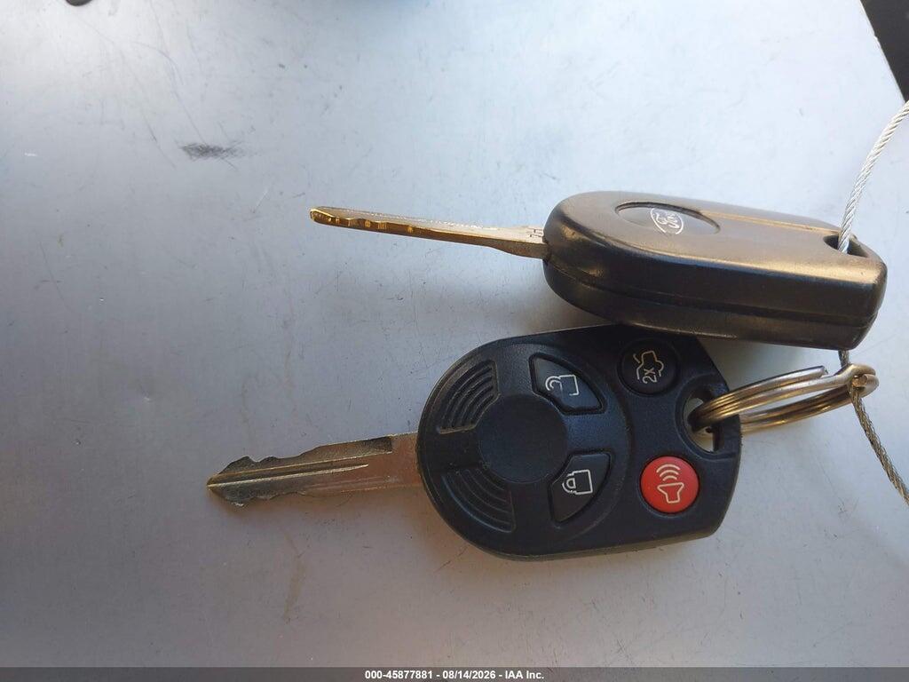 1FMCU0DG6AKD27562 2010 FORD ESCAPE photo no. 11