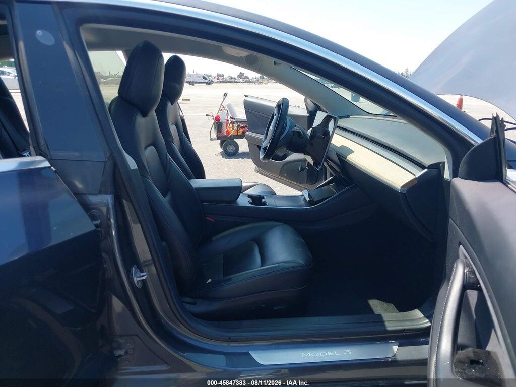 5YJ3E1EA9JF023916 2018 TESLA MODEL 3 photo no. 5