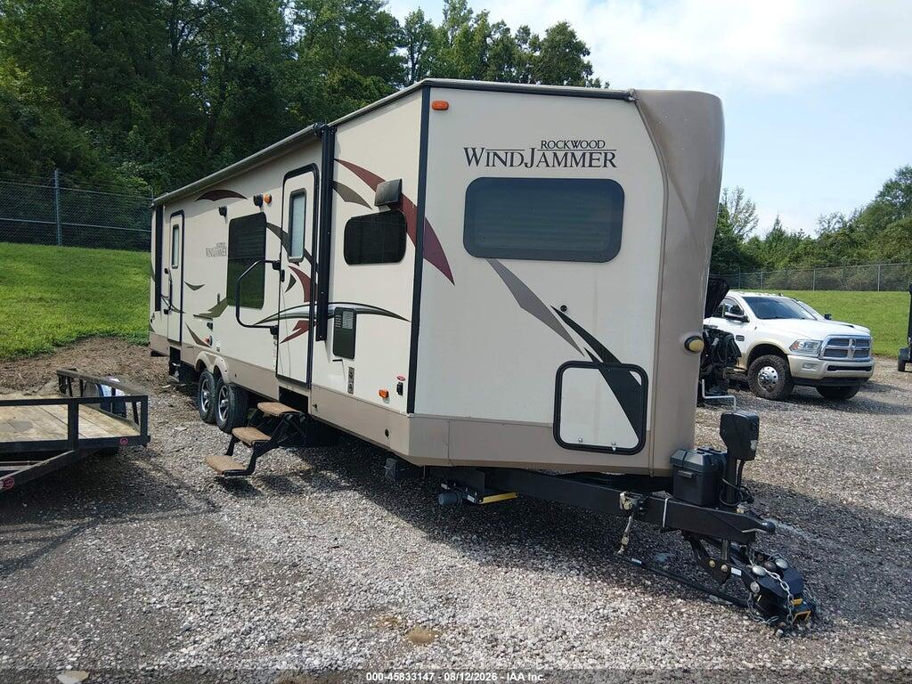 4X4TRLF27J1879760 2018 ROCKWOOD WINDJAMMER photo no. 1