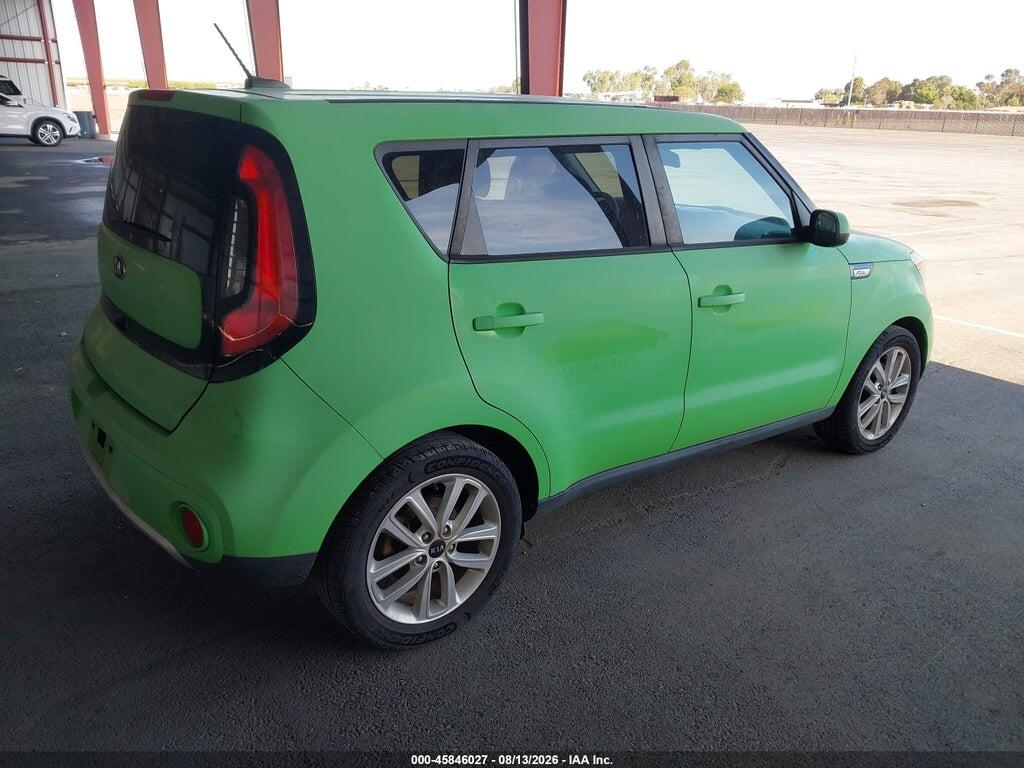 KNDJP3A59H7419740 2017 KIA SOUL photo no. 4