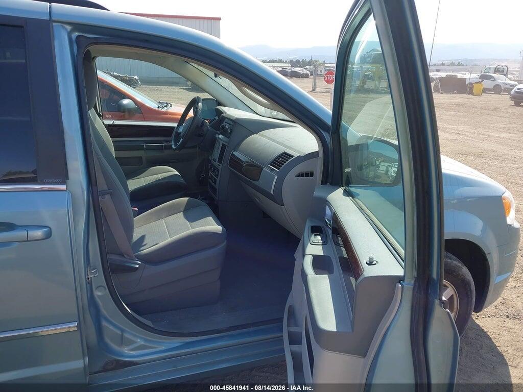 2A4RR5D18AR458206 2010 CHRYSLER TOWN & COUNTRY photo no. 5