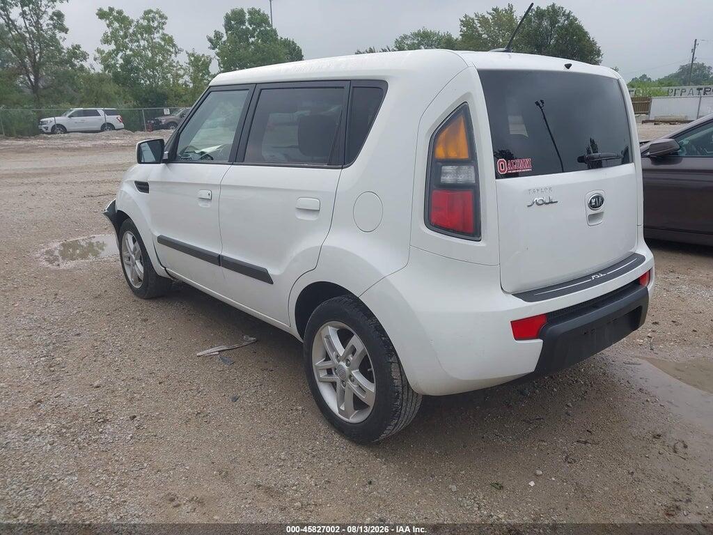 KNDJT2A27A7120989 2010 KIA SOUL photo no. 3