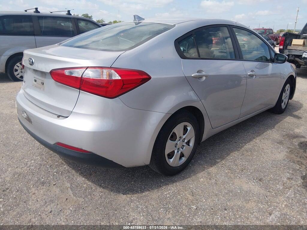KNAFK4A60G5521647 2016 KIA FORTE photo no. 4