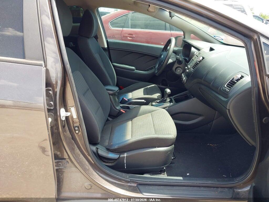 3KPFL4A76HE007297 2017 KIA FORTE photo no. 5