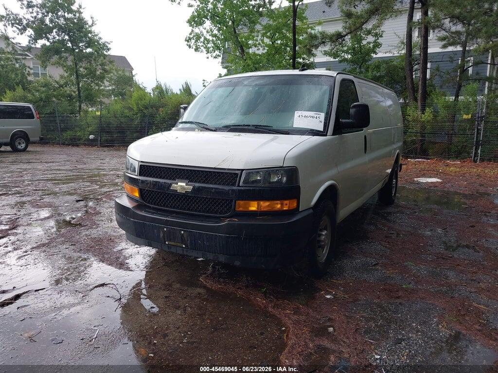 1GCZGHFG2J1218331 2018 CHEVROLET EXPRESS 3500 photo no. 2
