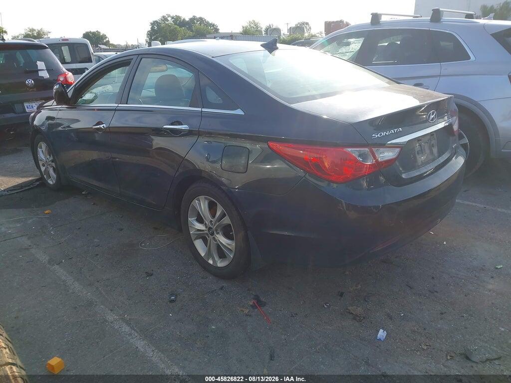5NPEC4AC8BH258530 2011 HYUNDAI SONATA photo no. 3