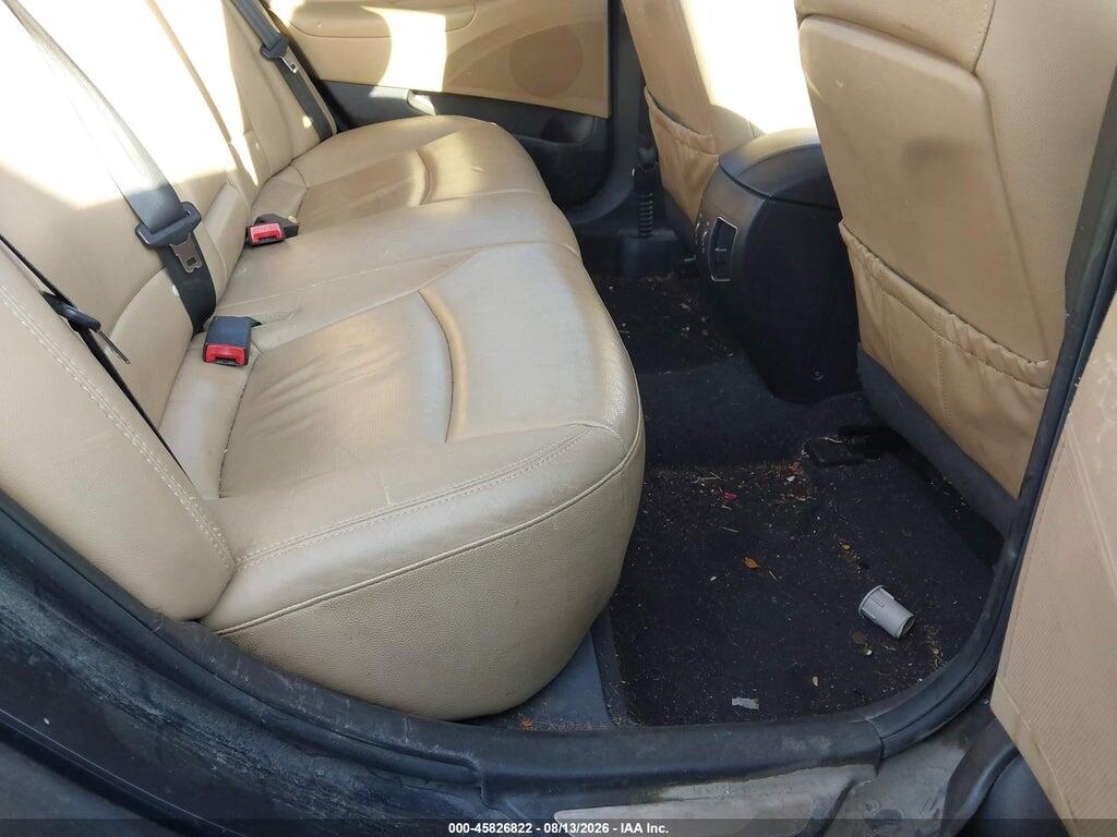 5NPEC4AC8BH258530 2011 HYUNDAI SONATA photo no. 8