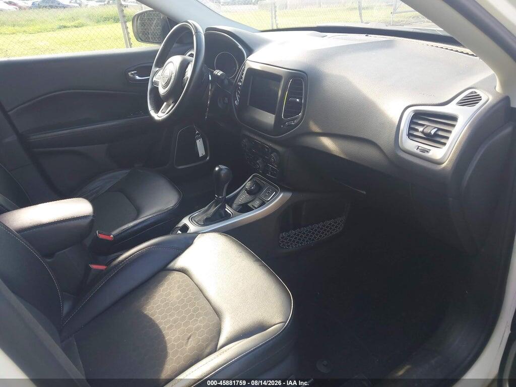 3C4NJDBB0KT595740 2019 JEEP COMPASS photo no. 5