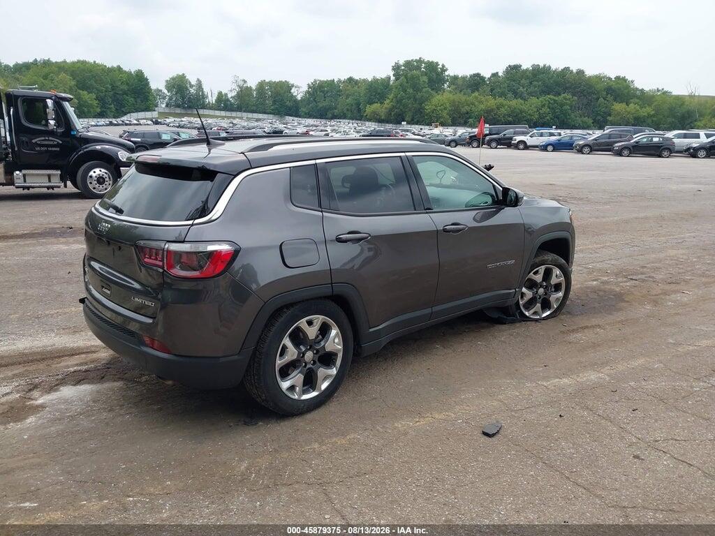 3C4NJDCB7KT674143 2019 JEEP COMPASS photo no. 4
