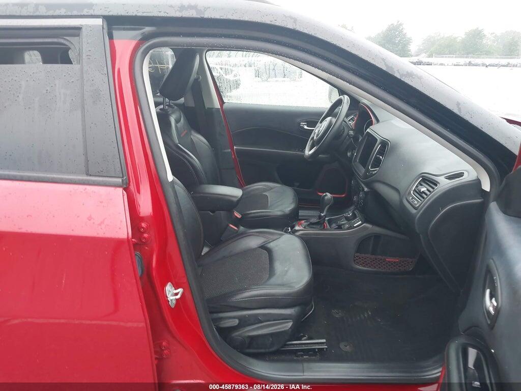 3C4NJDDBXKT671574 2019 JEEP COMPASS photo no. 5