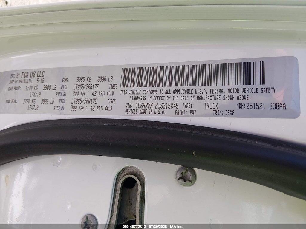 1C6RR7XT2JS315045 2018 RAM 1500 photo no. 9