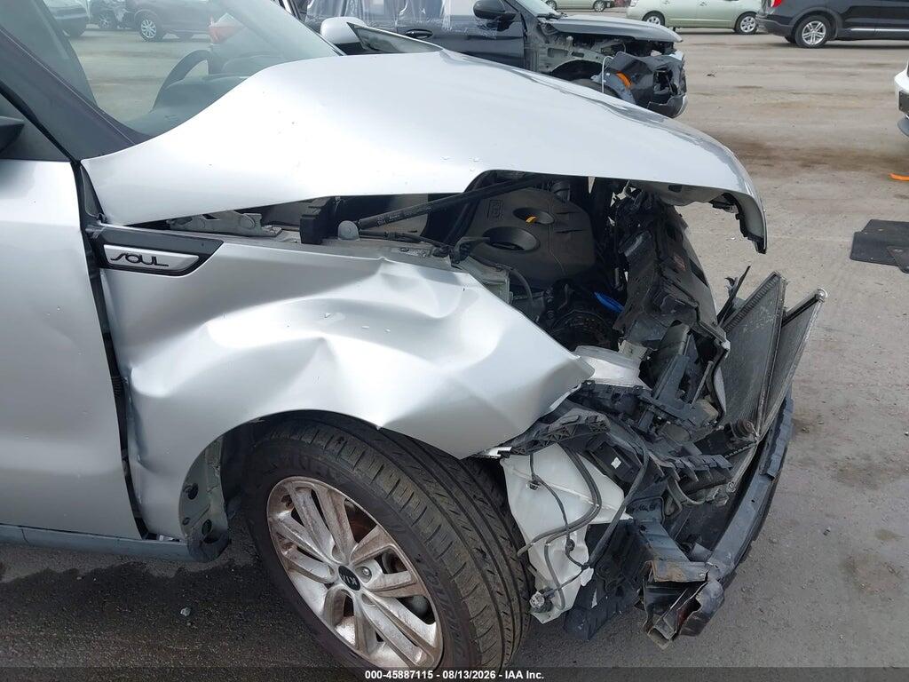 KNDJP3A55J7608553 2018 KIA SOUL photo no. 6