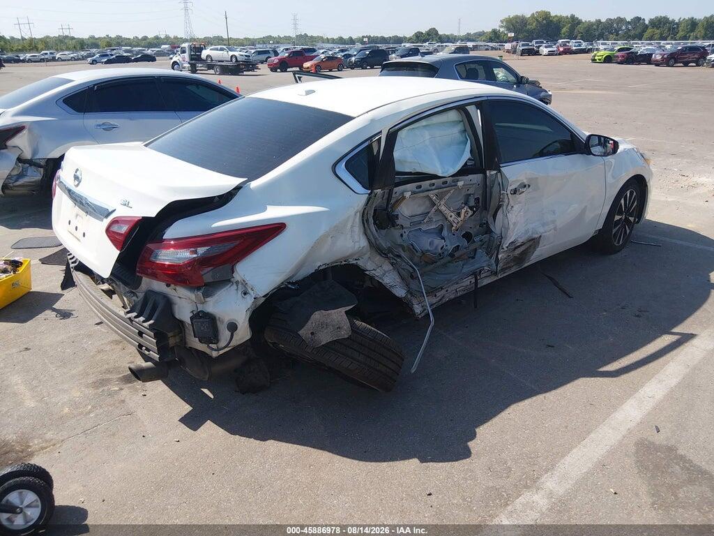 1N4AL3AP1JC188770 2018 NISSAN ALTIMA photo no. 4